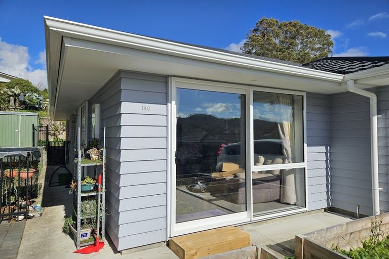 Photo of property in 18b Otanerua Road, Hatfields Beach, Orewa, 0931