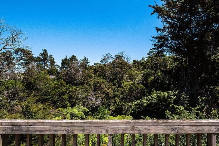 Photo of property in 1143a Whangaparaoa Road, Tindalls Beach, Whangaparaoa, 0930