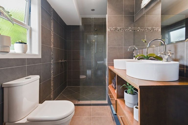 Photo of property in 8 Braid Road, St Andrews, Hamilton, 3200