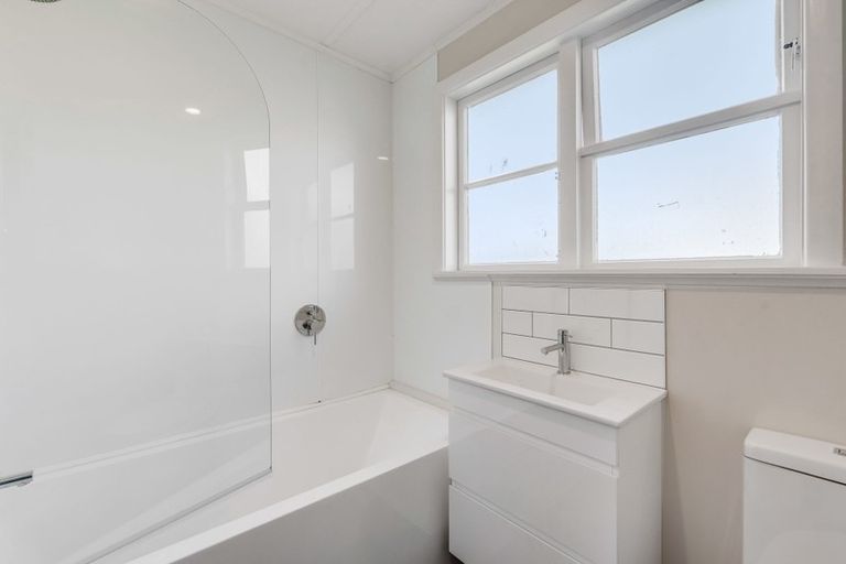 Photo of property in 7 Goldsmith Crescent, Levin, 5510