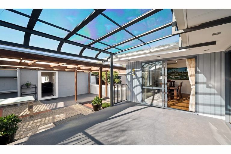 Photo of property in 46 Denise Crescent, Hornby, Christchurch, 8042