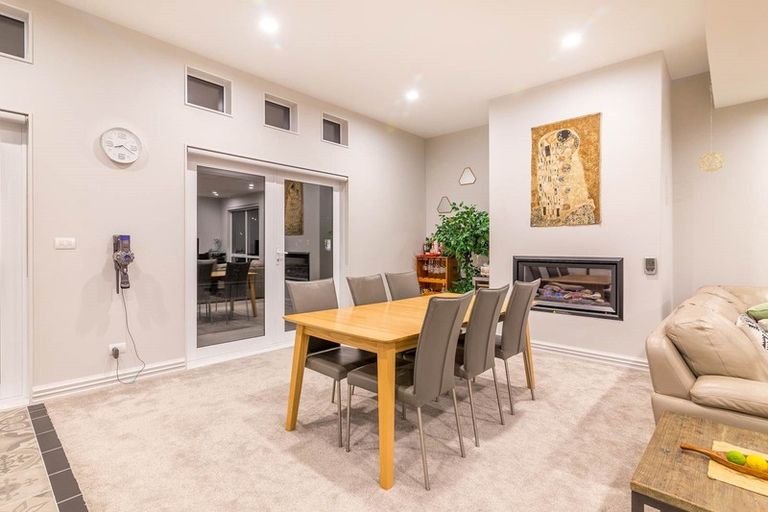 Photo of property in 18 Golden Morning Drive, Albany Heights, Auckland, 0632