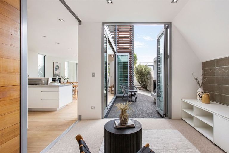 Photo of property in 198 Salisbury Street, Christchurch Central, Christchurch, 8013