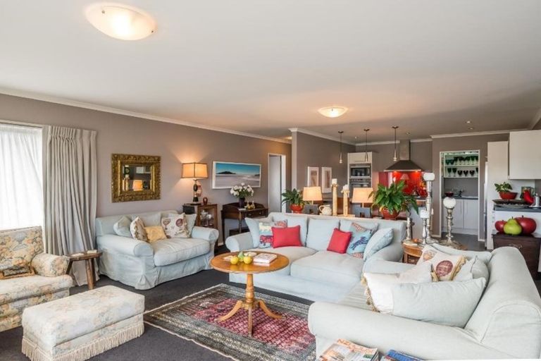 Photo of property in 2 Bluewater Place, Paraparaumu, 5032