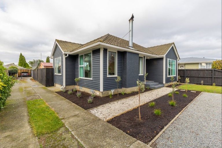 Photo of property in 17 Neill Street, Hornby, Christchurch, 8042
