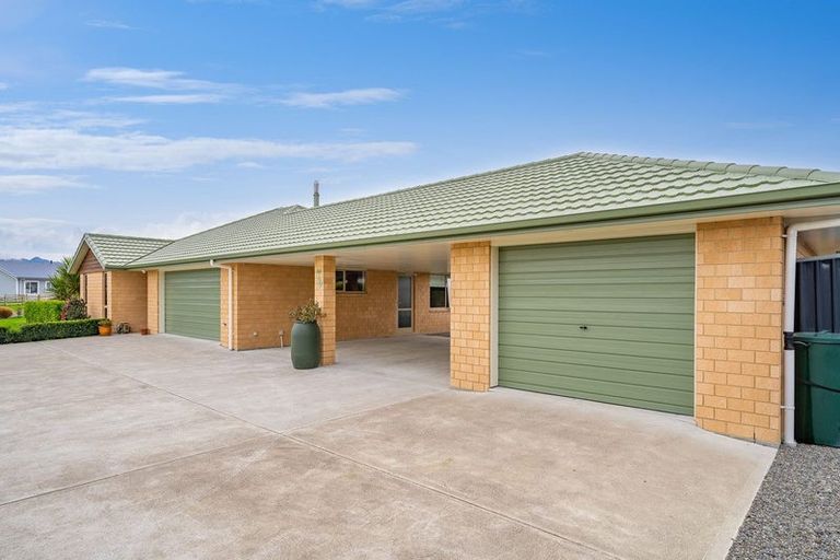 Photo of property in 24 Mill Grove, Clareville, Carterton, 5713