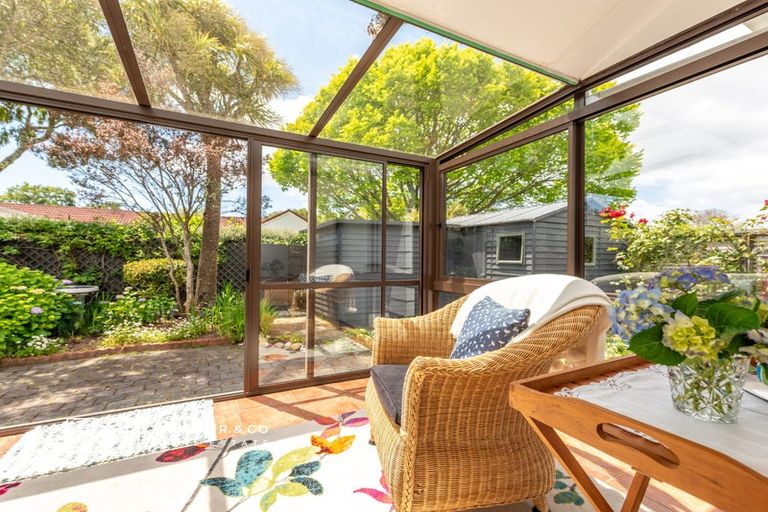 Photo of property in 1 Bathurst Street, Silverstream, Upper Hutt, 5019