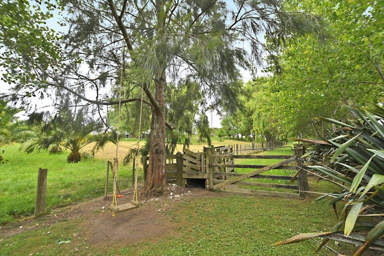 Photo of property in 25 Our Lane, Kaiwaka, 0573