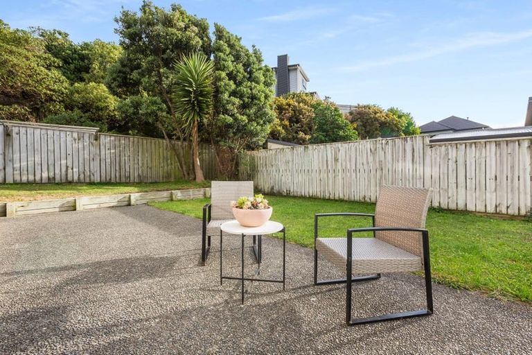 Photo of property in 9 Aspiring Terrace, Aotea, Porirua, 5024