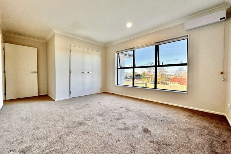 Photo of property in 84 Mettam Drive, Swanson, Auckland, 0614