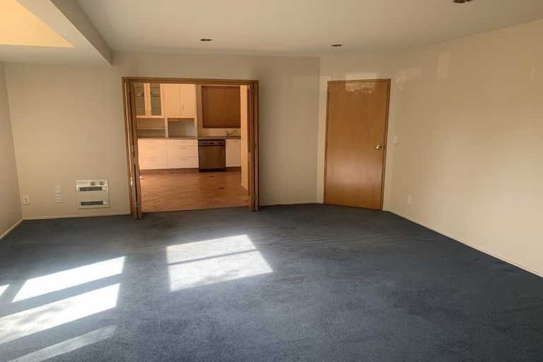 Photo of property in 1/17 Creyke Road, Ilam, Christchurch, 8041