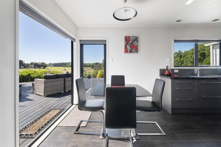 Photo of property in 22 Ward Street, Bulls, 4818