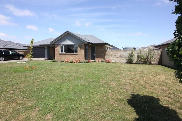 Photo of property in 5 Loeb Place, Rolleston, 7614