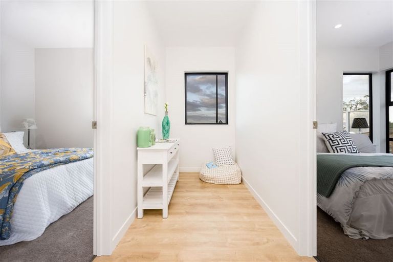 Photo of property in 1 Horokaka Street, Massey, Auckland, 0614