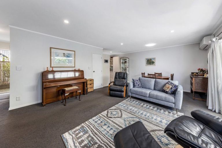 Photo of property in 11a Central Park Drive, Te Atatu South, Auckland, 0610