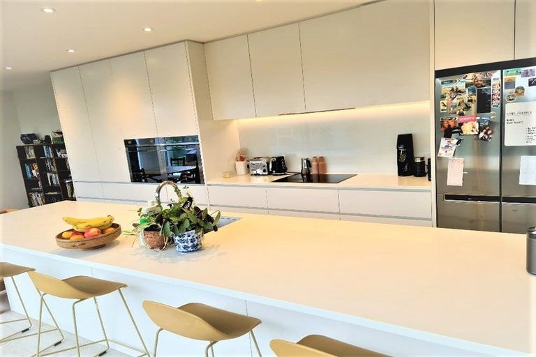 Photo of property in 1/14 Rothesay Bay Road, Rothesay Bay, Auckland, 0630