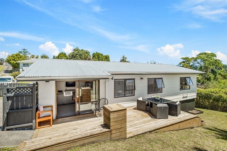 Photo of property in 25a Wallace Road, Ranui, Auckland, 0612