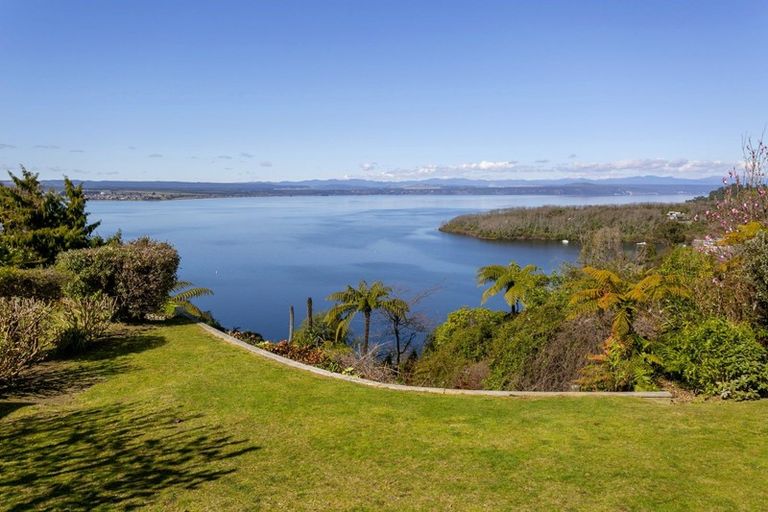 Photo of property in 51 Wakeman Road, Acacia Bay, Taupo, 3330