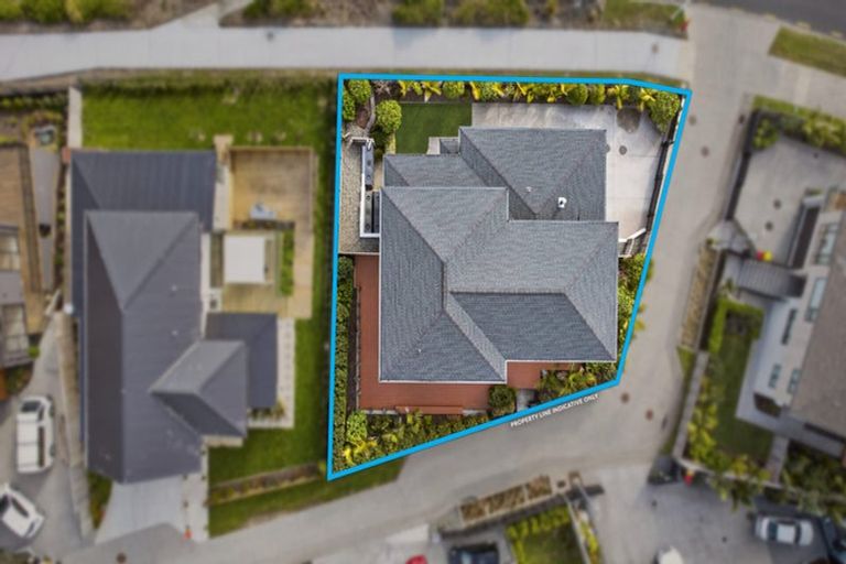 Photo of property in 1 Taku Close, Long Bay, Auckland, 0630