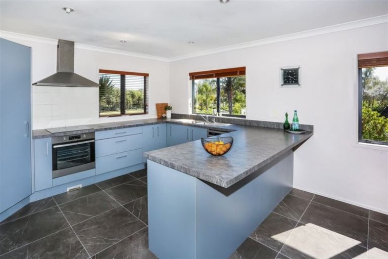 Photo of property in 24 Seagrove Road, Waiau Pa, Pukekohe, 2679