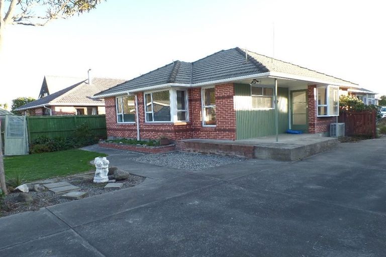 Photo of property in 202 Avonhead Road, Avonhead, Christchurch, 8042