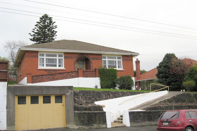 Photo of property in 4 Rutland Street, Mornington, Dunedin, 9011