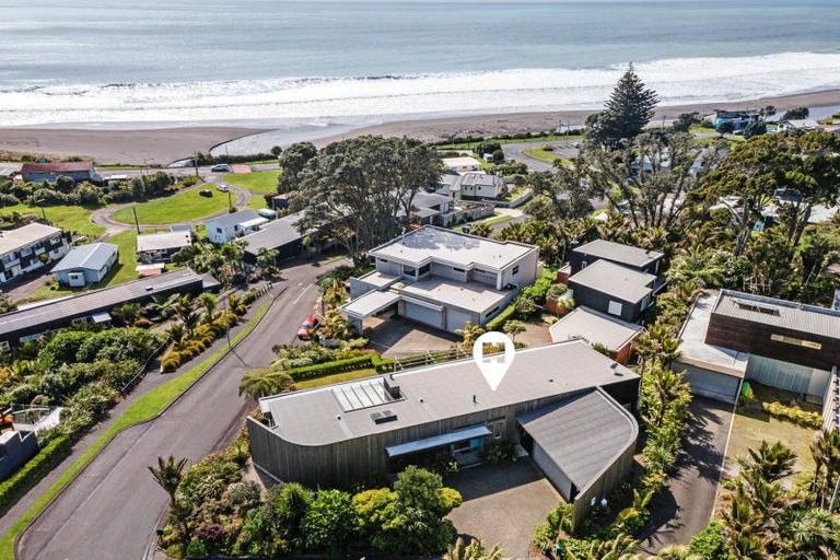 Photo of property in 13 Shearer Drive, Oakura, 4314