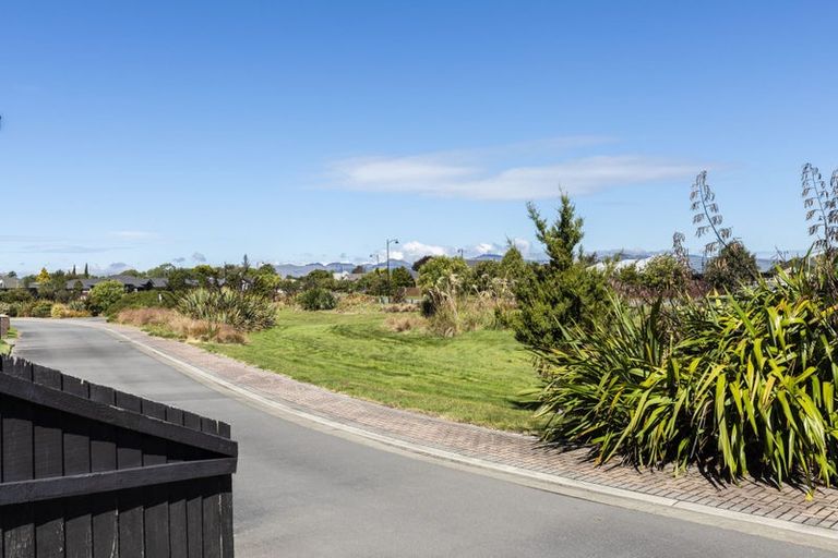 Photo of property in 1 Tangy Loch Lane, Broomfield, Christchurch, 8042