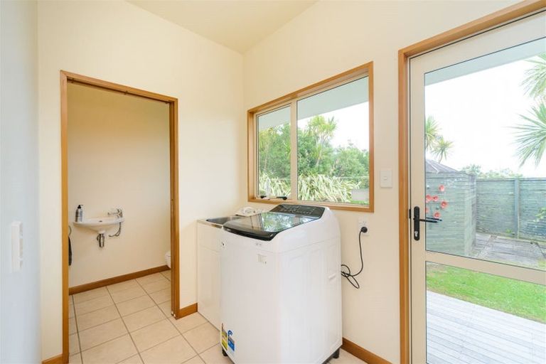 Photo of property in 333 Ngahere Park Road, Turitea, Palmerston North, 4472