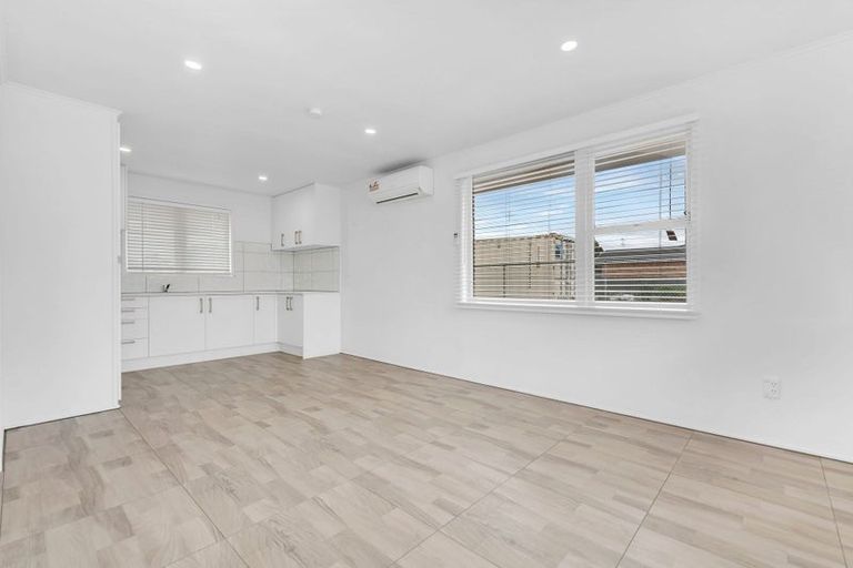 Photo of property in 8/12 Reagan Road, Manukau, Auckland, 2025