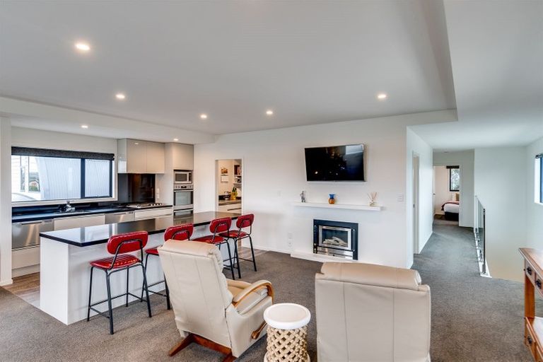 Photo of property in 54 Charles Street, Westshore, Napier, 4110