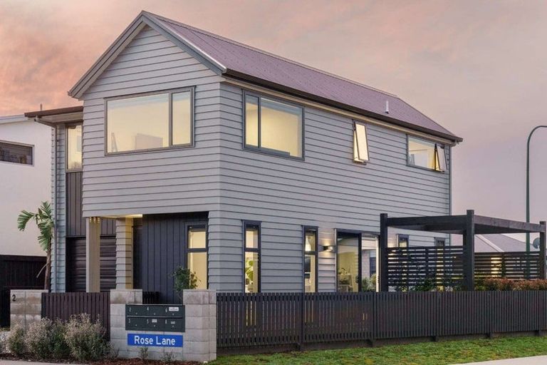 Photo of property in 2 Rose Lane, Papamoa, 3118