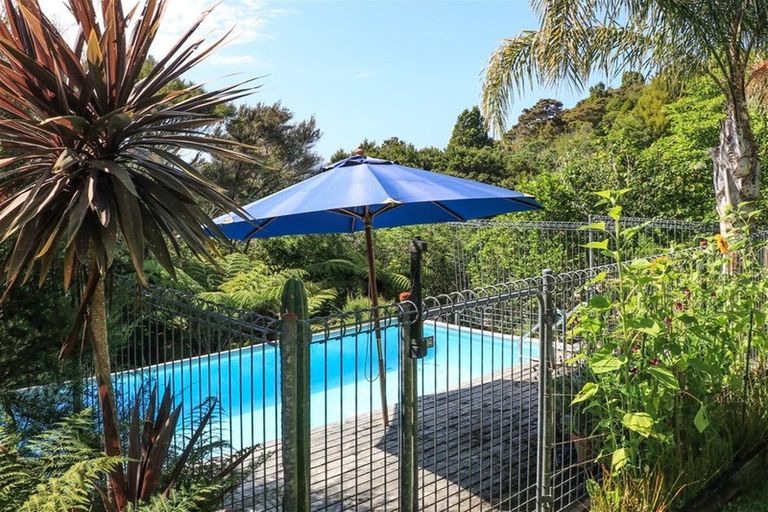 Photo of property in 12 Panorama Avenue, Paihia, 0200