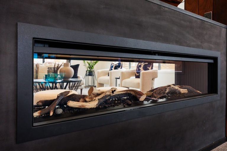 Photo of property in 26 Silicon Way, Fitzherbert, Palmerston North, 4410