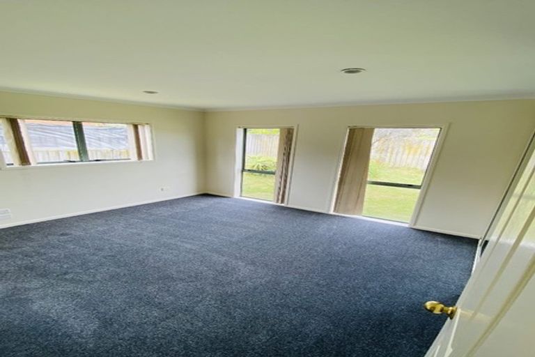 Photo of property in 88 Bluebird Crescent, Unsworth Heights, Auckland, 0632