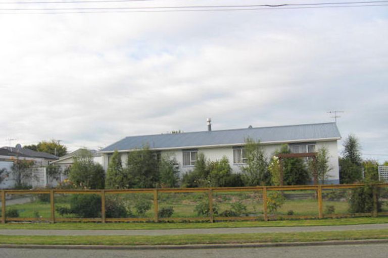 Photo of property in 16 Kingslea Street, Holmes Hill, Oamaru, 9401