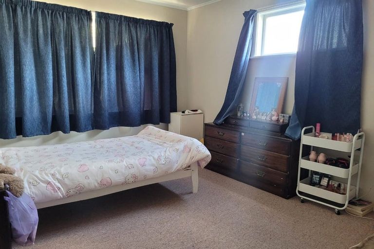 Photo of property in 12 Bethune Street, Featherston, 5710