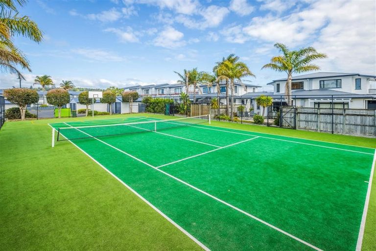 Photo of property in 86/2 Armoy Drive, East Tamaki, Auckland, 2016