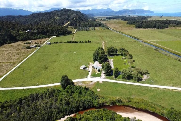 Photo of property in 106 Granite Creek Road, Karamea, 7893