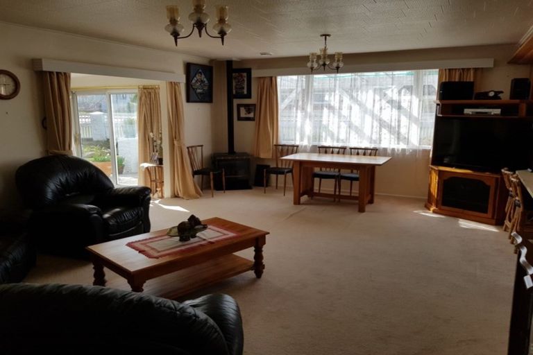 Photo of property in 2 Anderson Street, Stirling, 9231