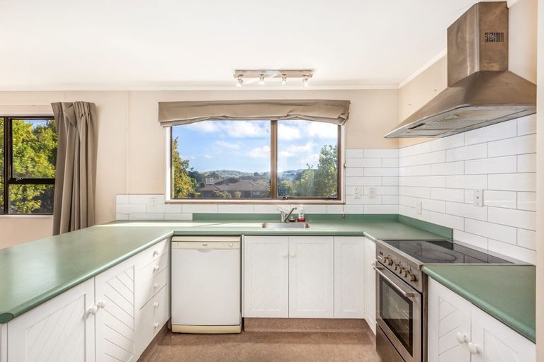 Photo of property in 122 Discovery Drive, Whitby, Porirua, 5024