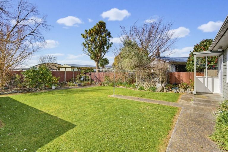 Photo of property in 12 Collingwood Street, Levin, 5510