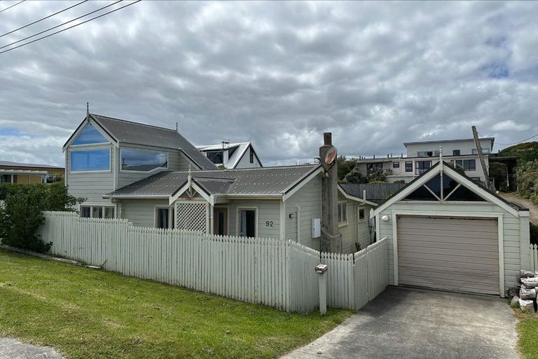 Photo of property in 92 Marine Parade, Otaki Beach, Otaki, 5512