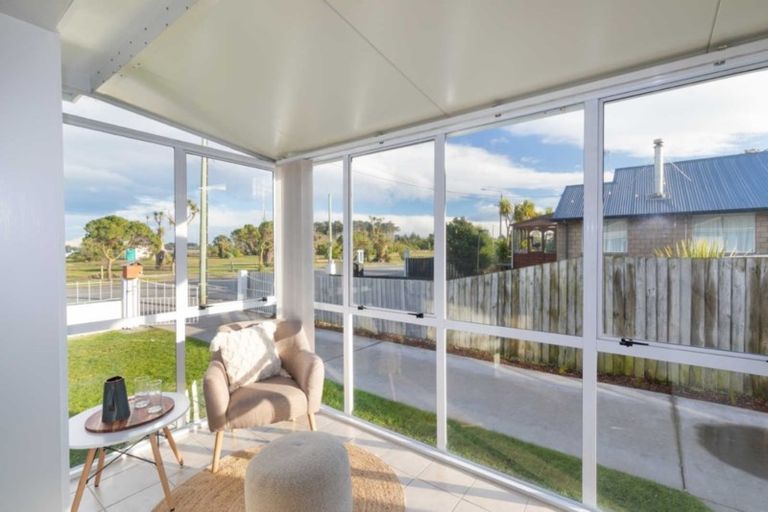 Photo of property in 401 Estuary Road, South New Brighton, Christchurch, 8062