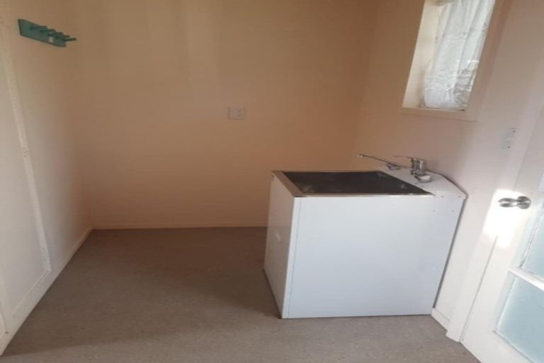 Photo of property in 8 Rimu Road, Raumati Beach, Paraparaumu, 5032