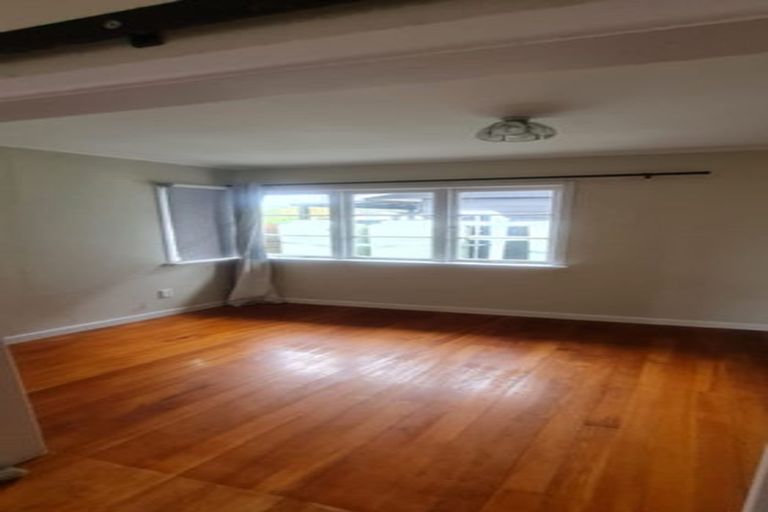 Photo of property in 1/18 Parker Avenue, New Lynn, Auckland, 0600