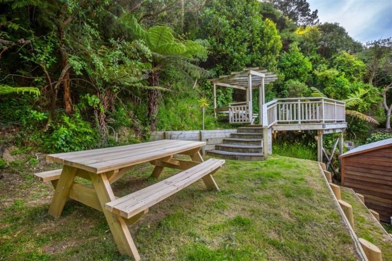 Photo of property in 42b Nikau Street, Eastbourne, Lower Hutt, 5013