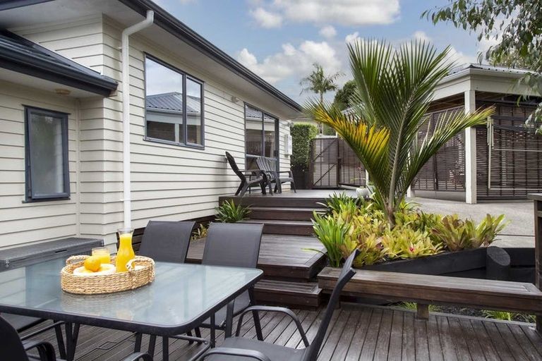 Photo of property in 25b Rehia Road, Massey, Auckland, 0614