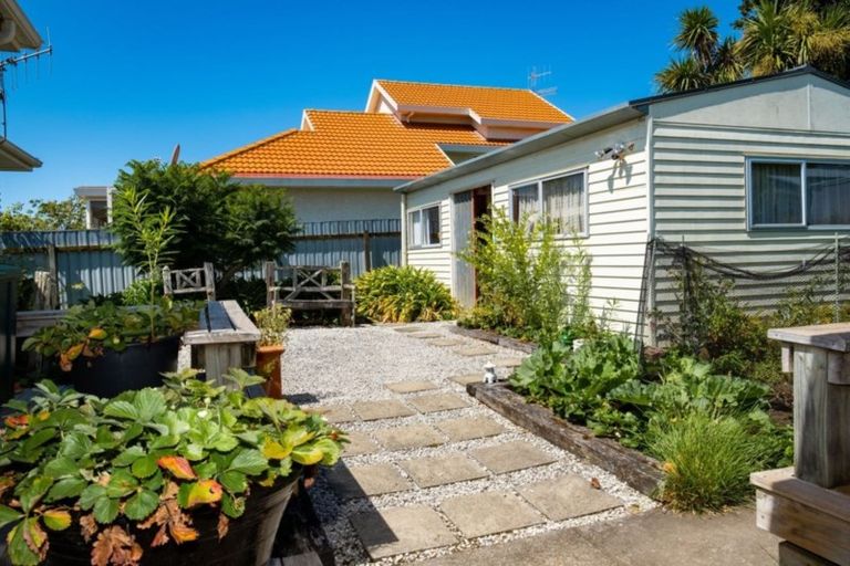 Photo of property in 5 Emerald Hill, Havelock North, 4130