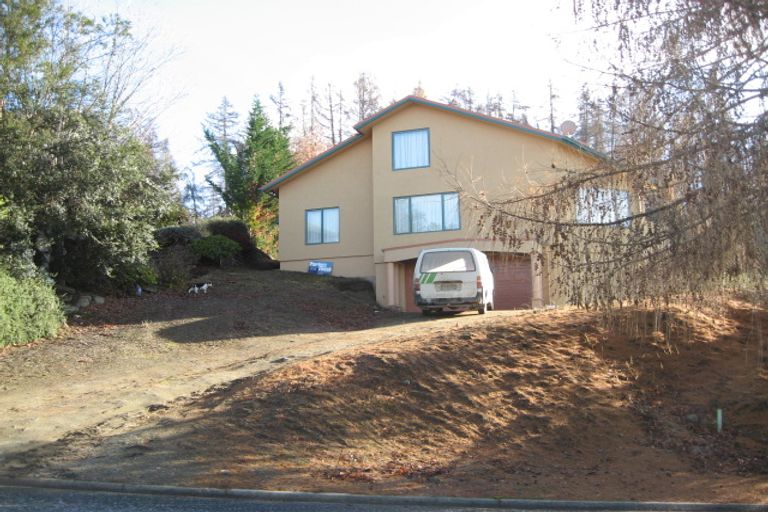 Photo of property in 16 Bills Way, Wanaka, 9305